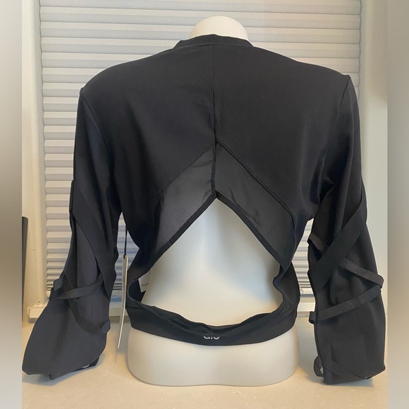 Alo yoga Bandage Long Sleeve top. Black. Size large - Picture 4 of 7